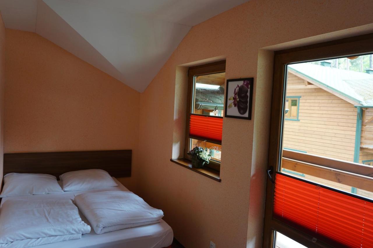 Natura Park Ustronie Morskie - Domki, Apartamenty Екстер'єр фото
