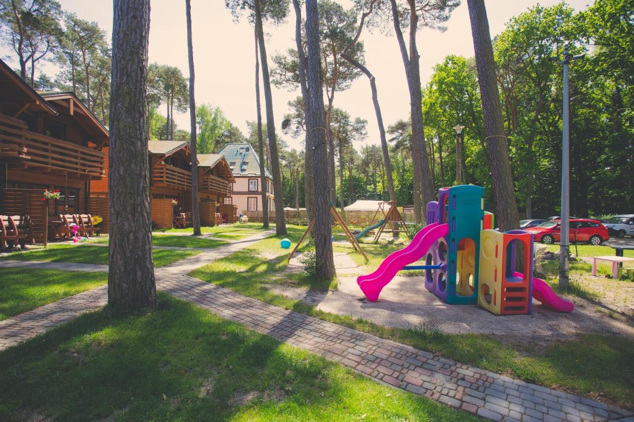 Natura Park Ustronie Morskie - Domki, Apartamenty Екстер'єр фото