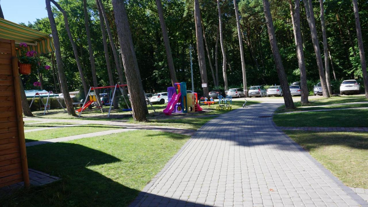 Natura Park Ustronie Morskie - Domki, Apartamenty Екстер'єр фото