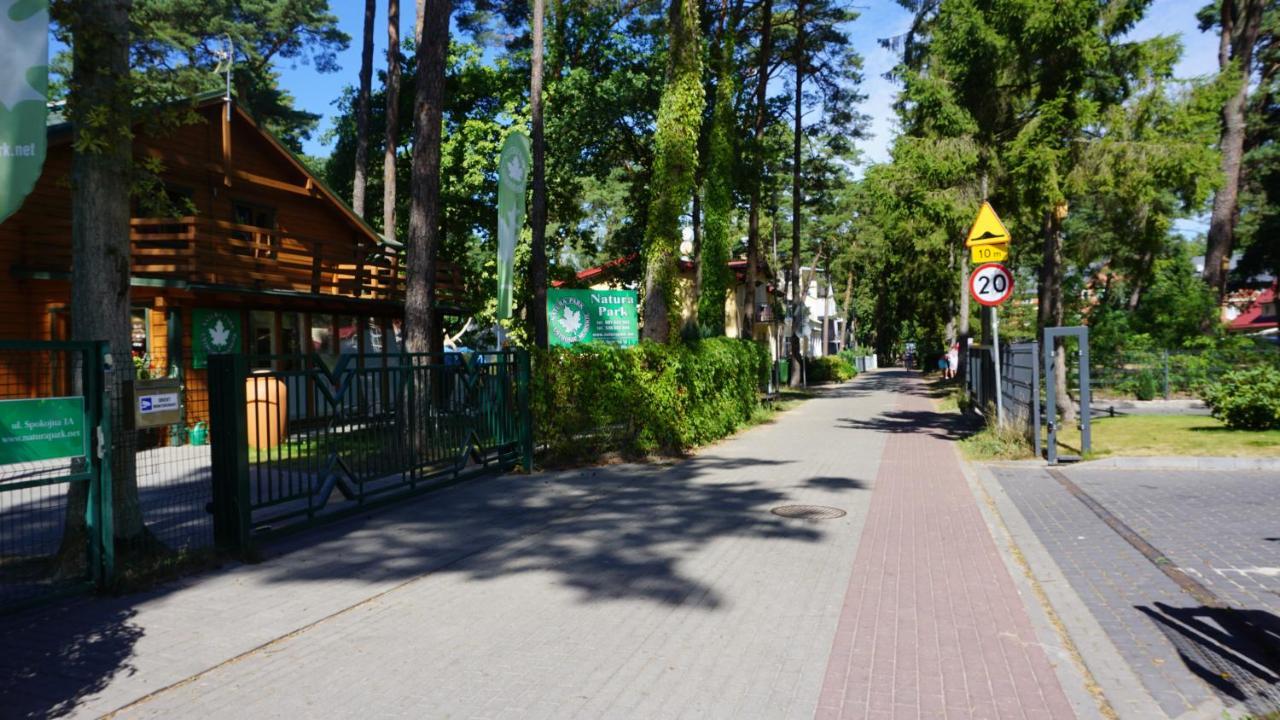 Natura Park Ustronie Morskie - Domki, Apartamenty Екстер'єр фото